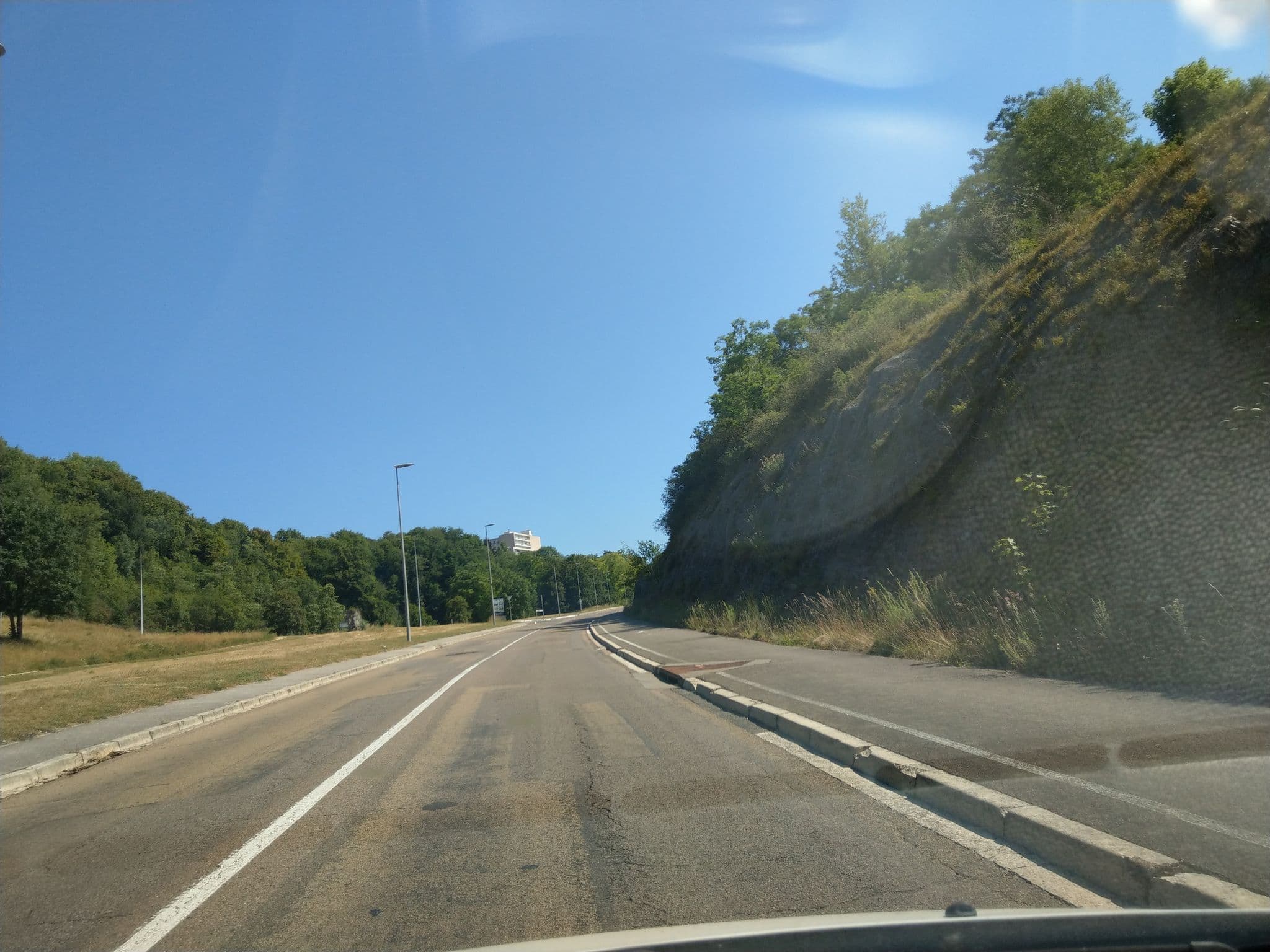 Street view near Eclaireuses Eclaireurs de France, Talant — © 5rmft (CC BY-SA · Mapillary)