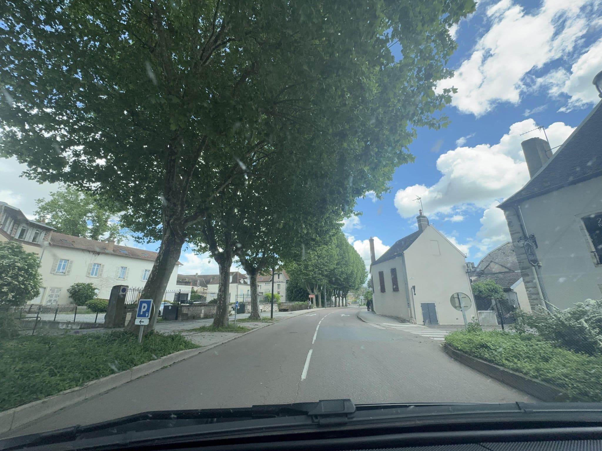 Street view near Appartement aux remparts des Hospices, Beaune — © rawaz85 (CC BY-SA · Mapillary)