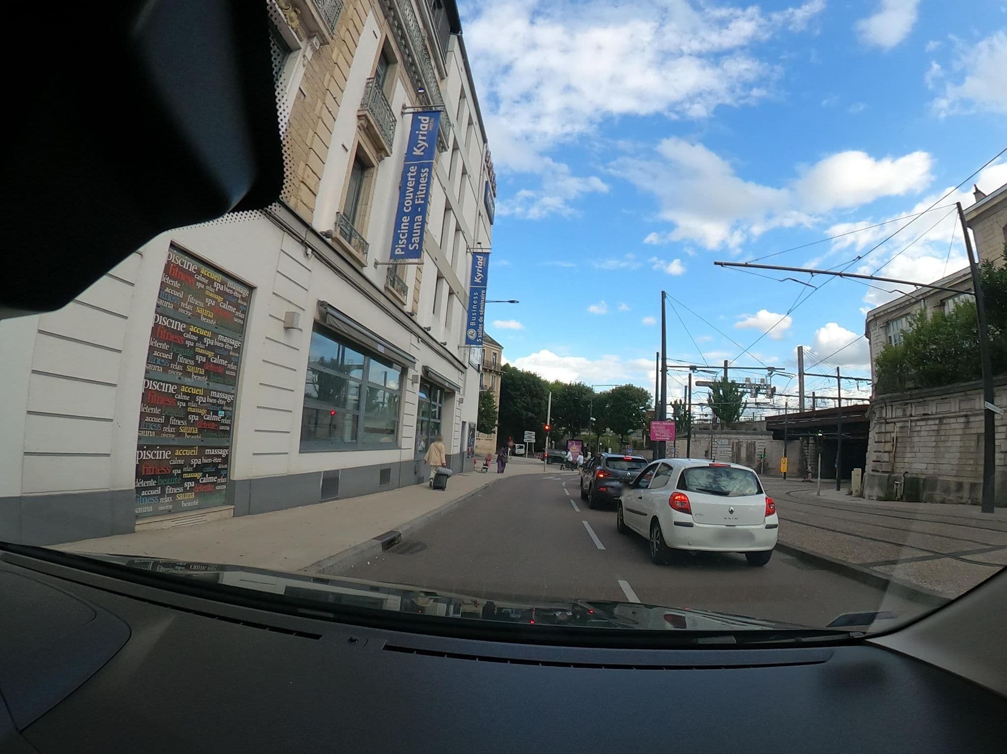 Street view near Kyriad, Dijon — © vst (CC BY-SA · Mapillary)