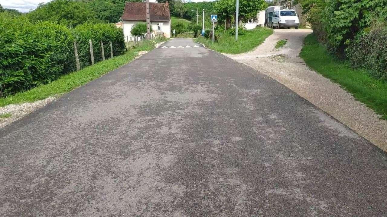 Street view near D’tour gourmand, Poligny — © LOGIROAD (CC BY-SA · Mapillary)