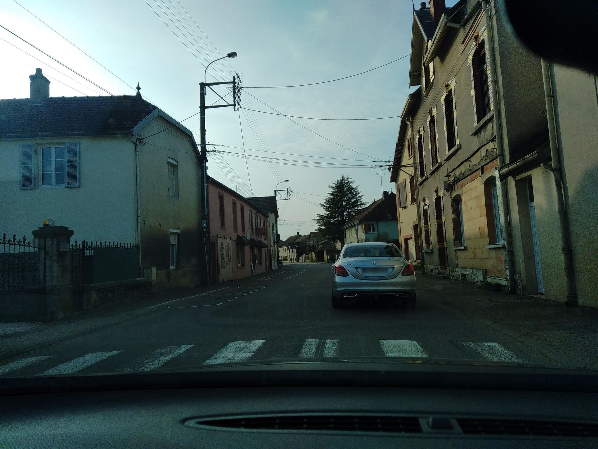 Street view near Auberge du Val d'Orain, Chaussin — © pyrog (CC BY-SA · Mapillary)