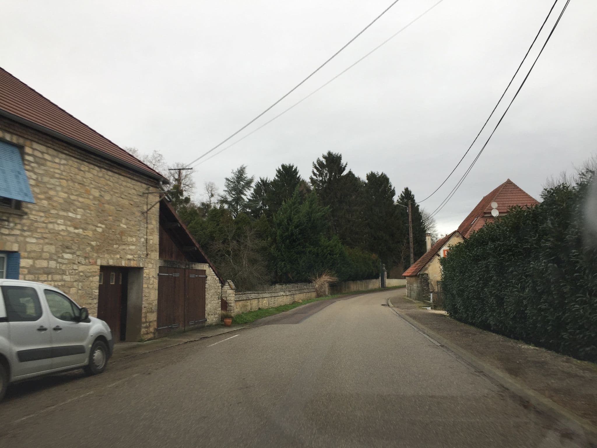 Street view near Ogier René, Arc-et-Senans — © thepriben (CC BY-SA · Mapillary)