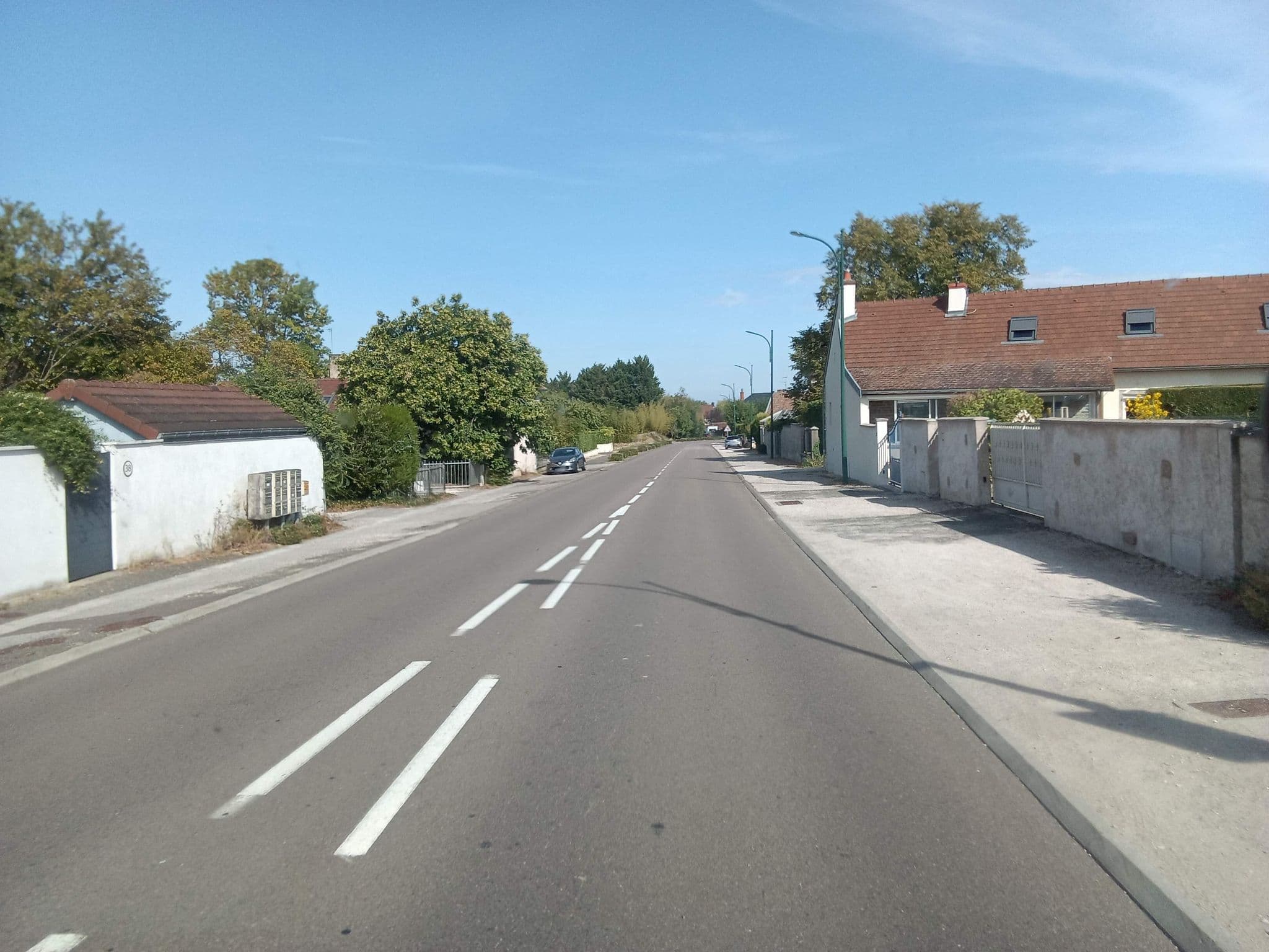 Street view near Château de Saulon, Fénay — © mprins (CC BY-SA · Mapillary)