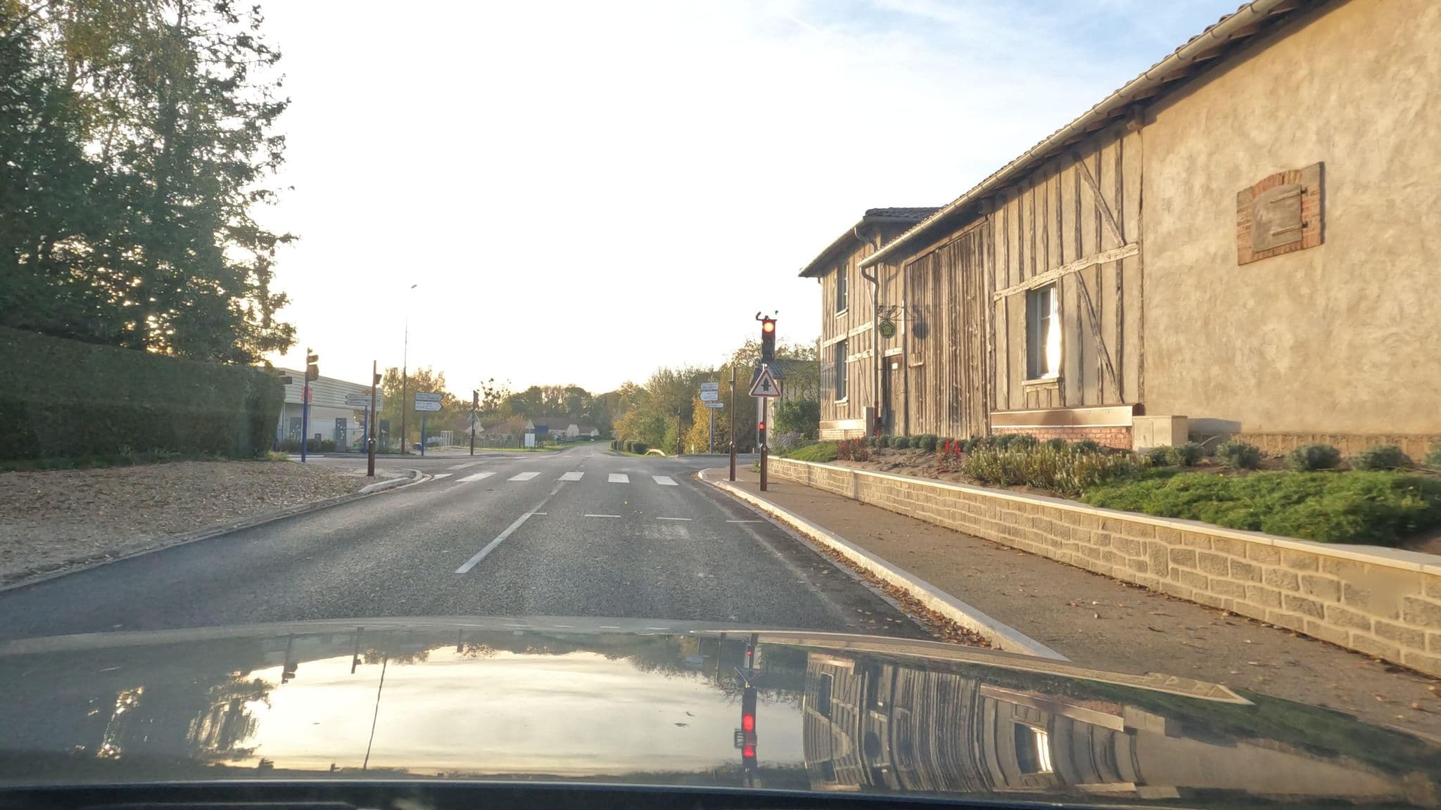 Street view near L'Escale Dorée, Montier-en-Der — © vinisa (CC BY-SA · Mapillary)