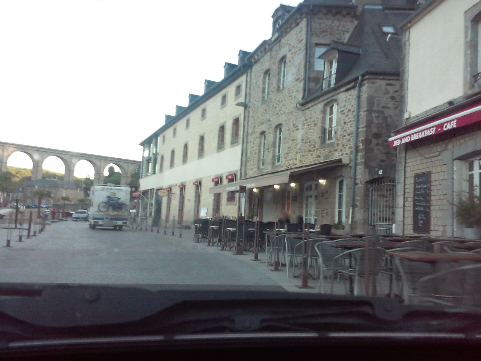 Street view near Le Poisson ivre, Lanvallay — © pymouss (CC BY-SA · Mapillary)