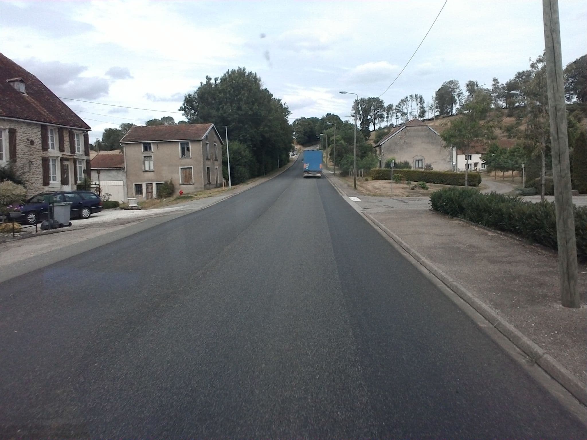 Street view near le mirage, Val-de-Meuse — © mprins (CC BY-SA · Mapillary)
