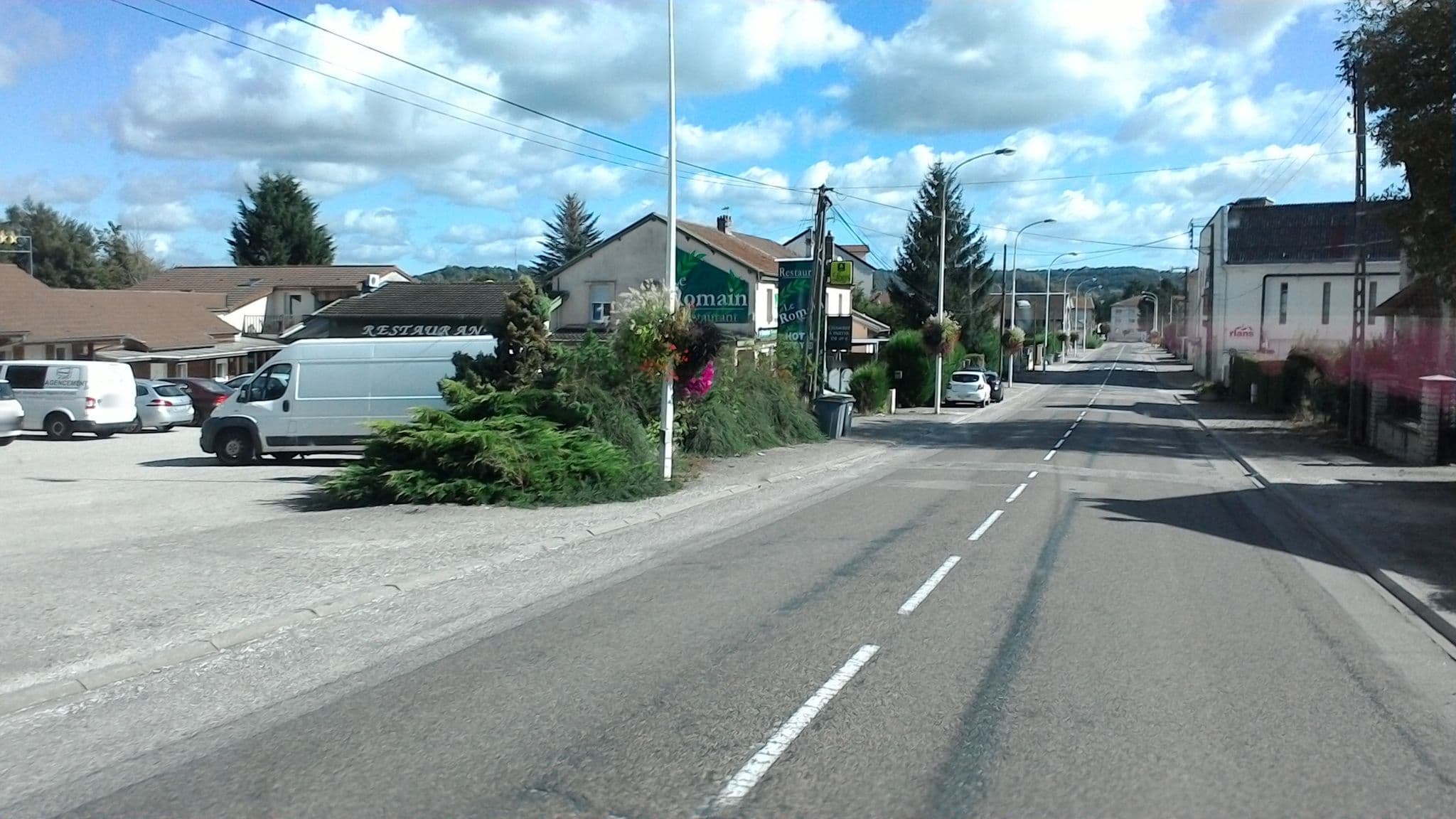 Street view near Hotel Richevaux, Neufchâteau — © mprins (CC BY-SA · Mapillary)