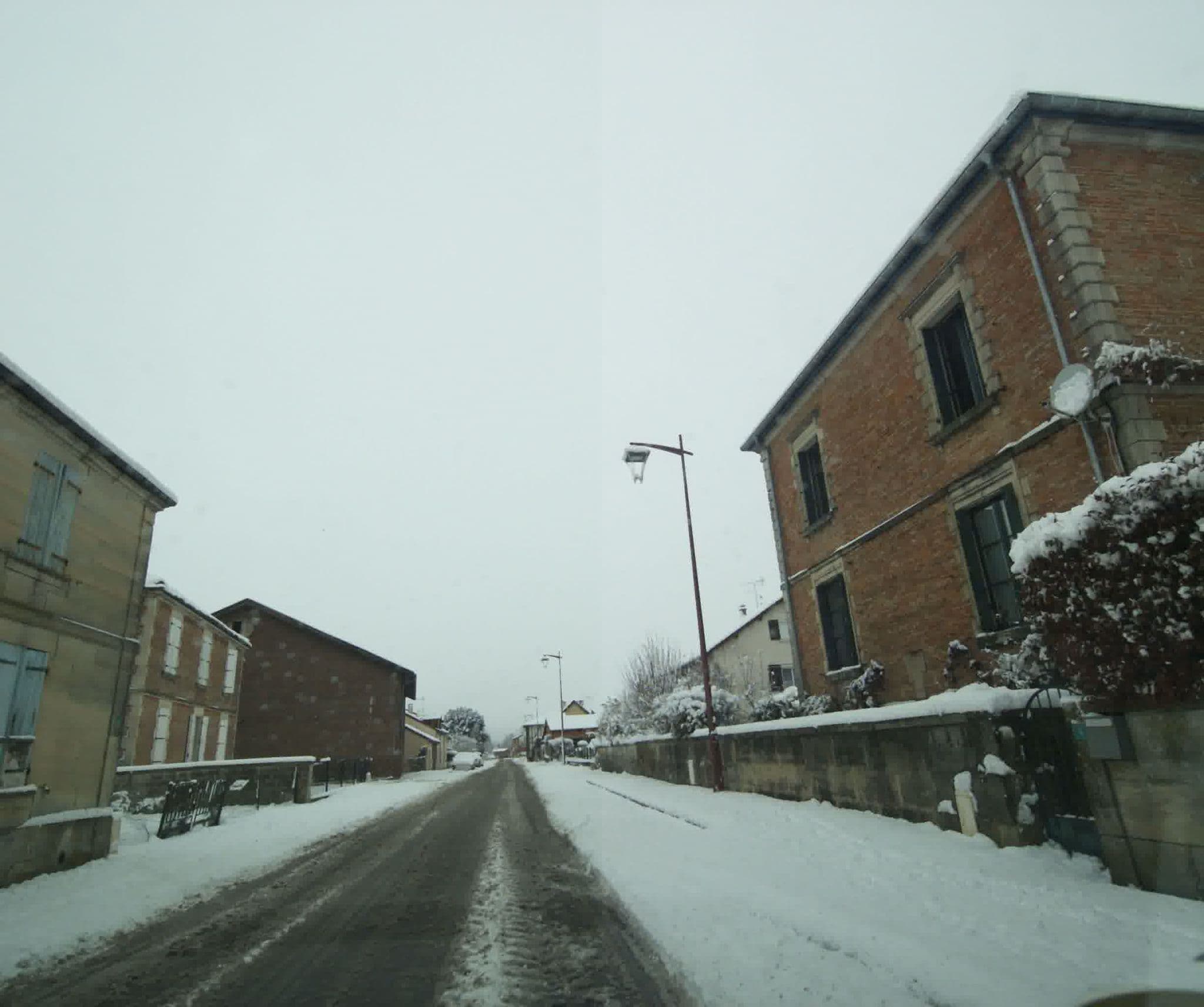 Street view near Orangerie, Saint-Dizier — © sogefi (CC BY-SA · Mapillary)
