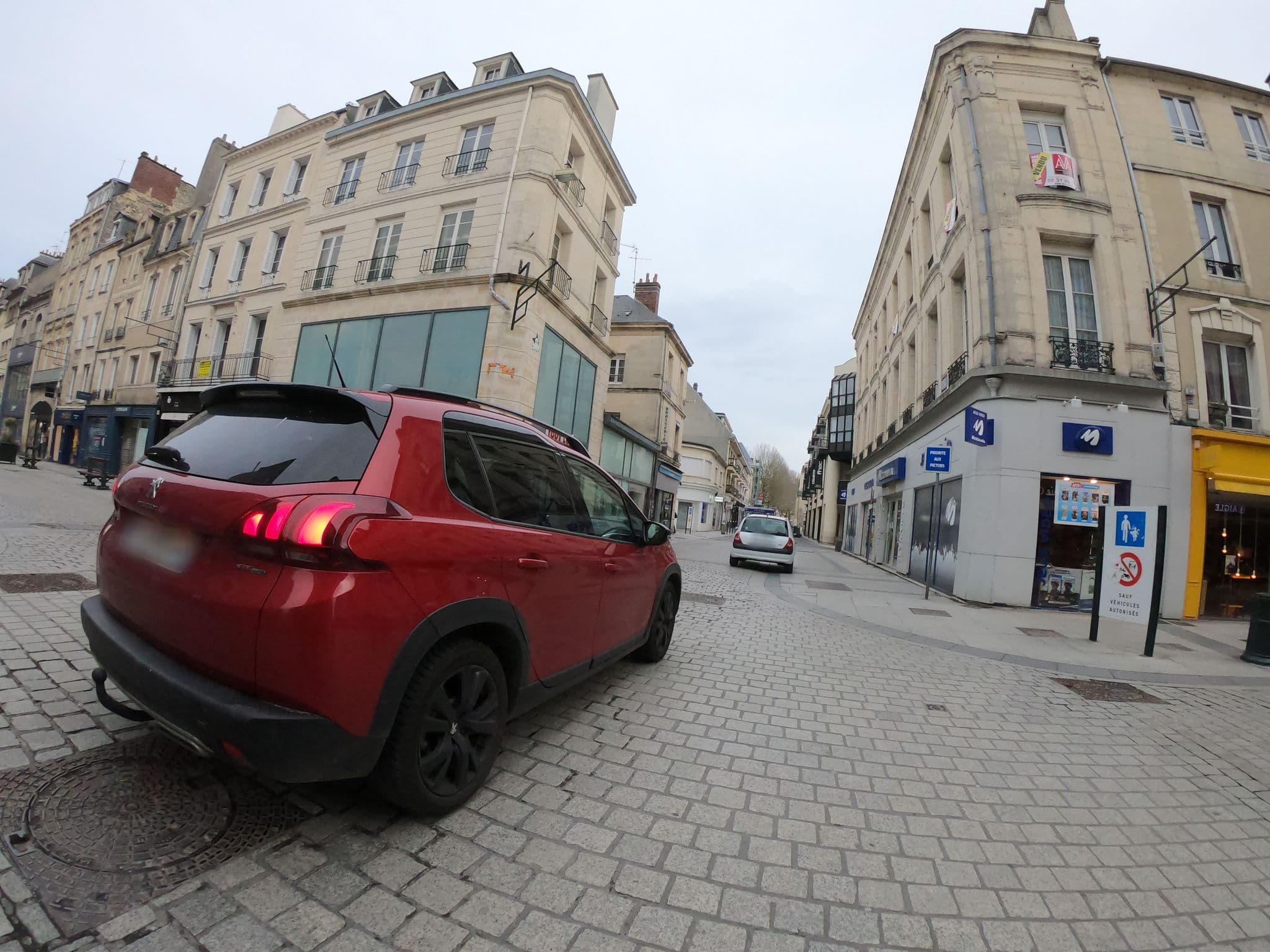 Street view near Centre historique, Caen — © cartocite (CC BY-SA · Mapillary)