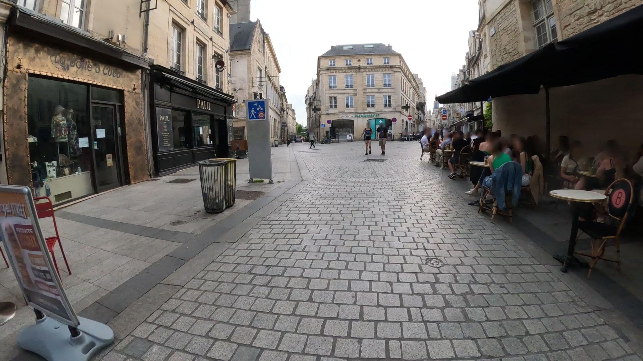 Street view near Selectour - Voyages Fournier, Caen — © Nzau (CC BY-SA · Mapillary)