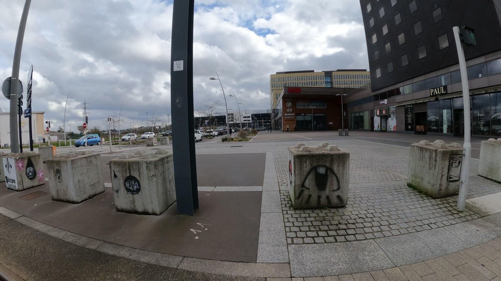 Street view near Ibis Styles Caen Centre Gare Lobby, Caen — © Nzau (CC BY-SA · Mapillary)