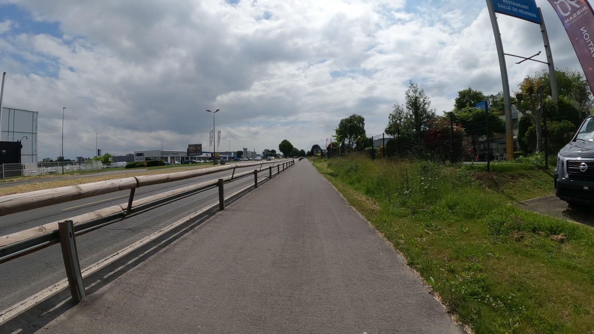 Street view near Le Conquérant, Épron — © Nzau (CC BY-SA · Mapillary)