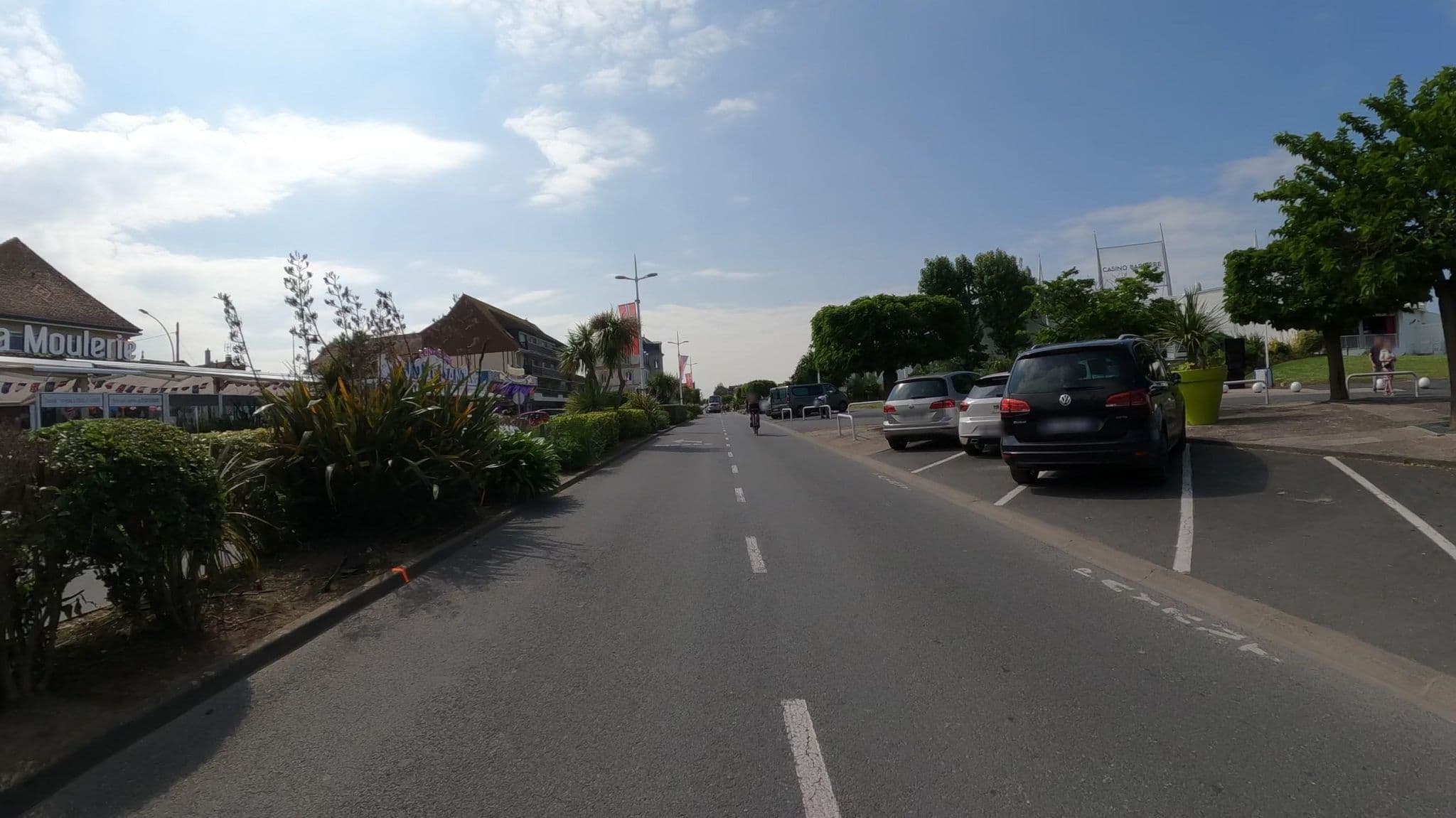 Street view near Hôtel Bellevue, Ouistreham — © Nzau (CC BY-SA · Mapillary)