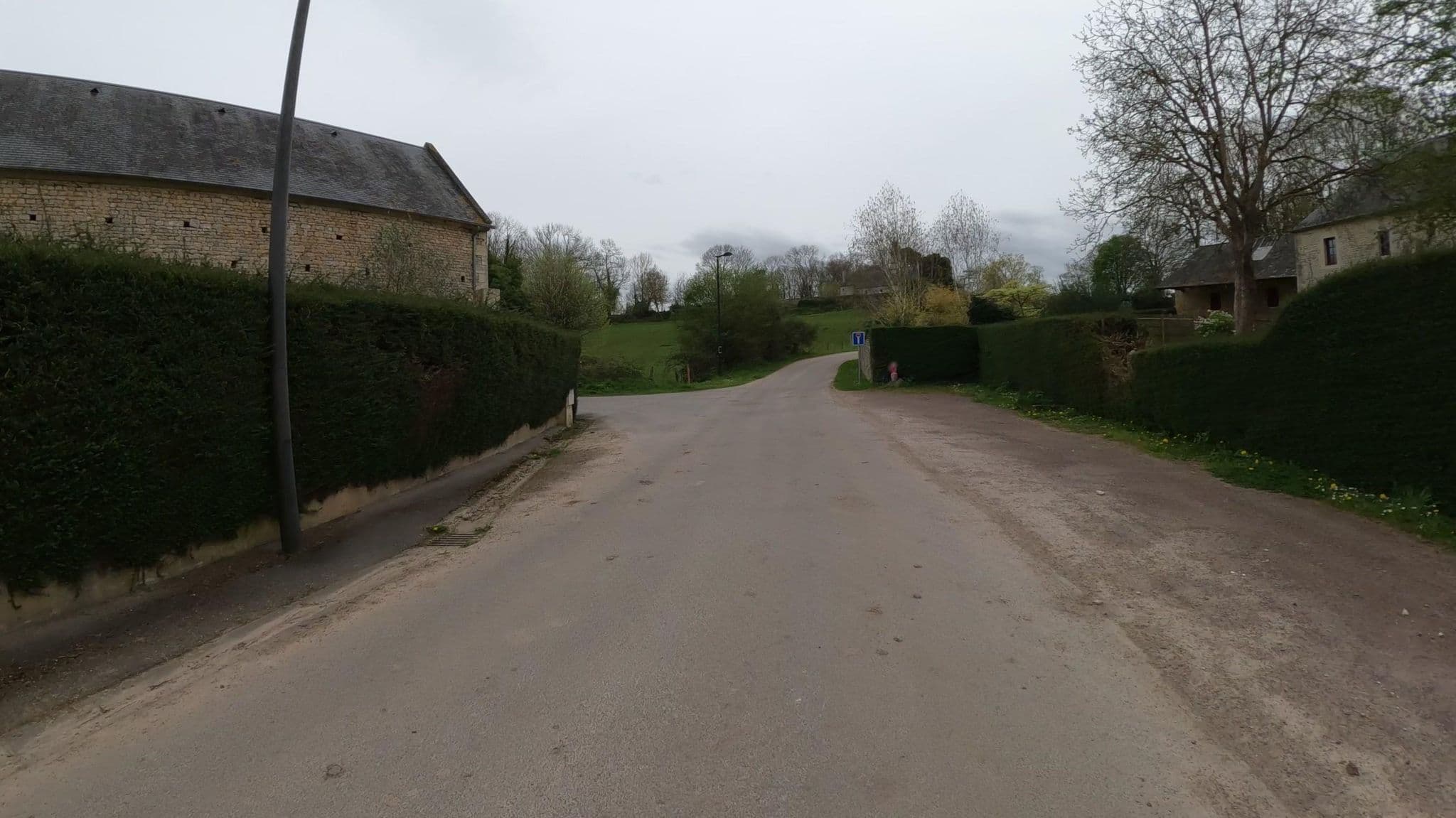 Street view near Château de Pierrepont, Creully — © Nzau (CC BY-SA · Mapillary)