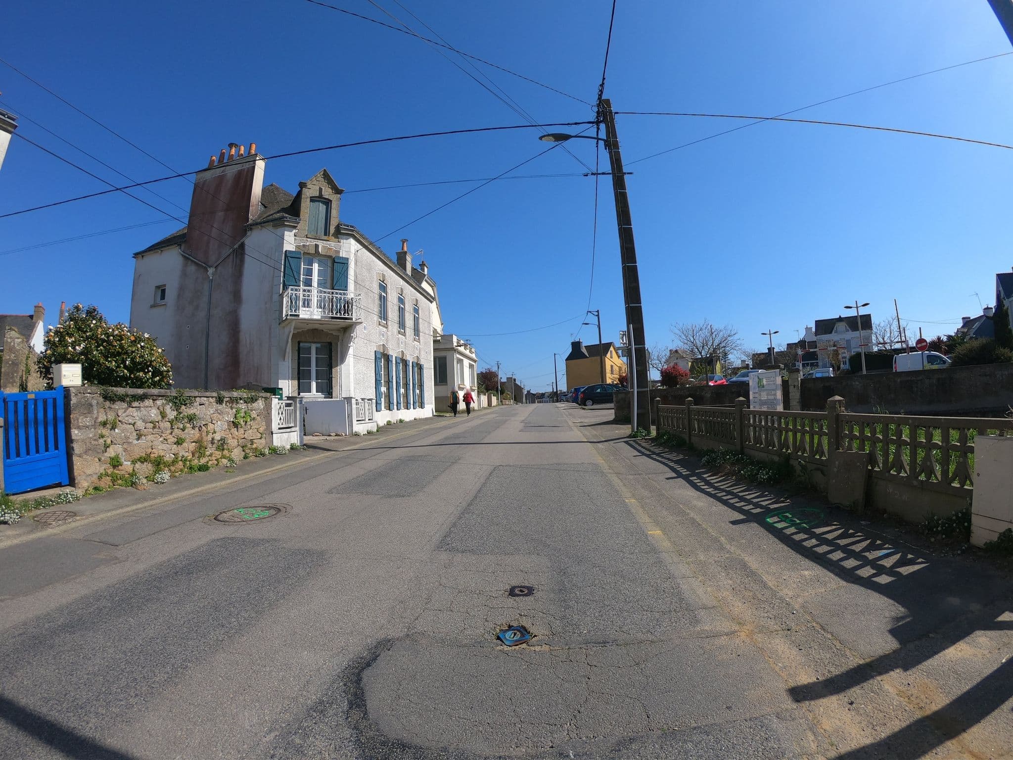 Street view near Les Minahouets, Locmiquélic — © cartocite (CC BY-SA · Mapillary)