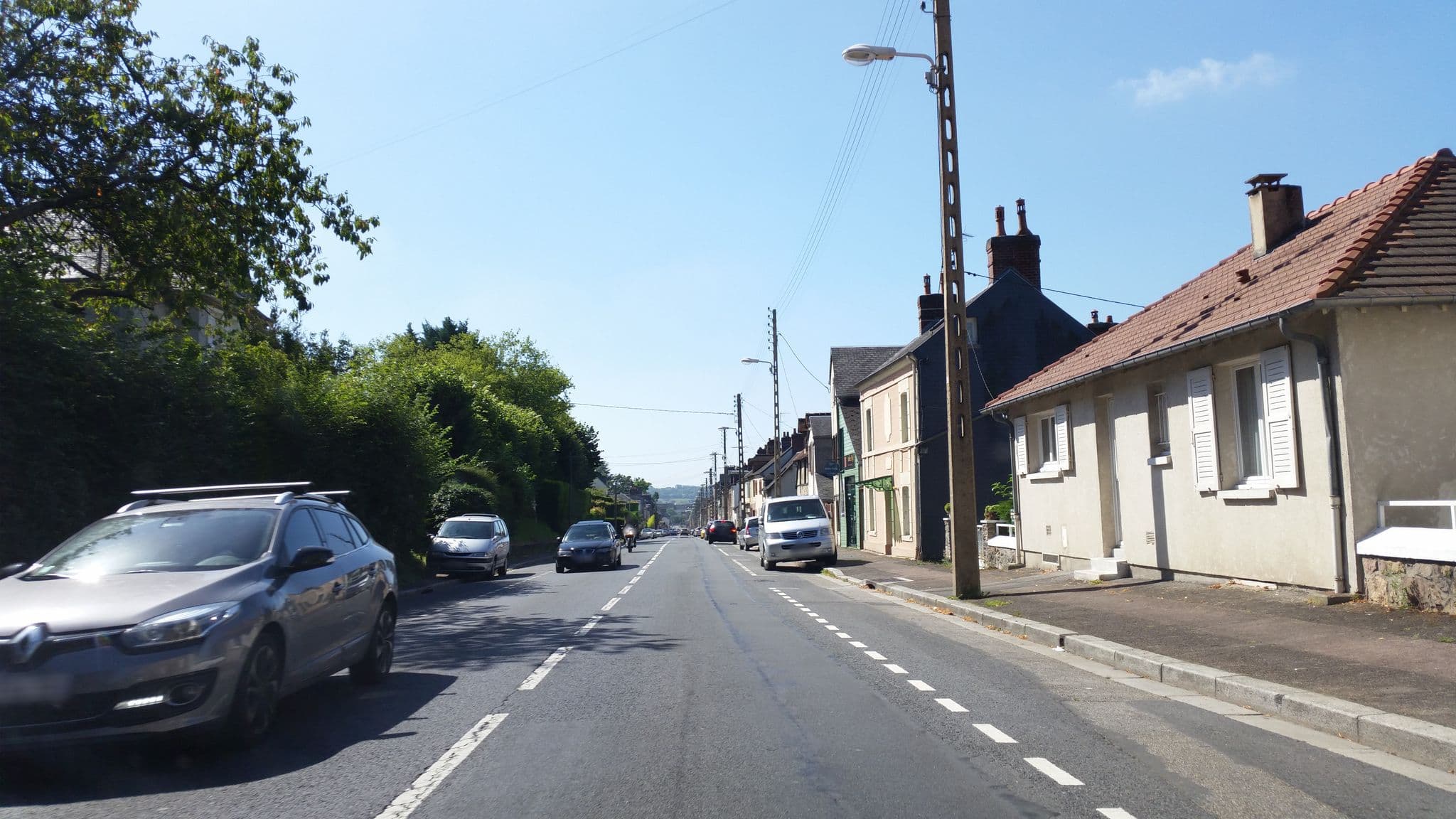 Street view near Chambres d'hôtes Philippe Bernadette, Lisieux — © it_s_so_funny (CC BY-SA · Mapillary)