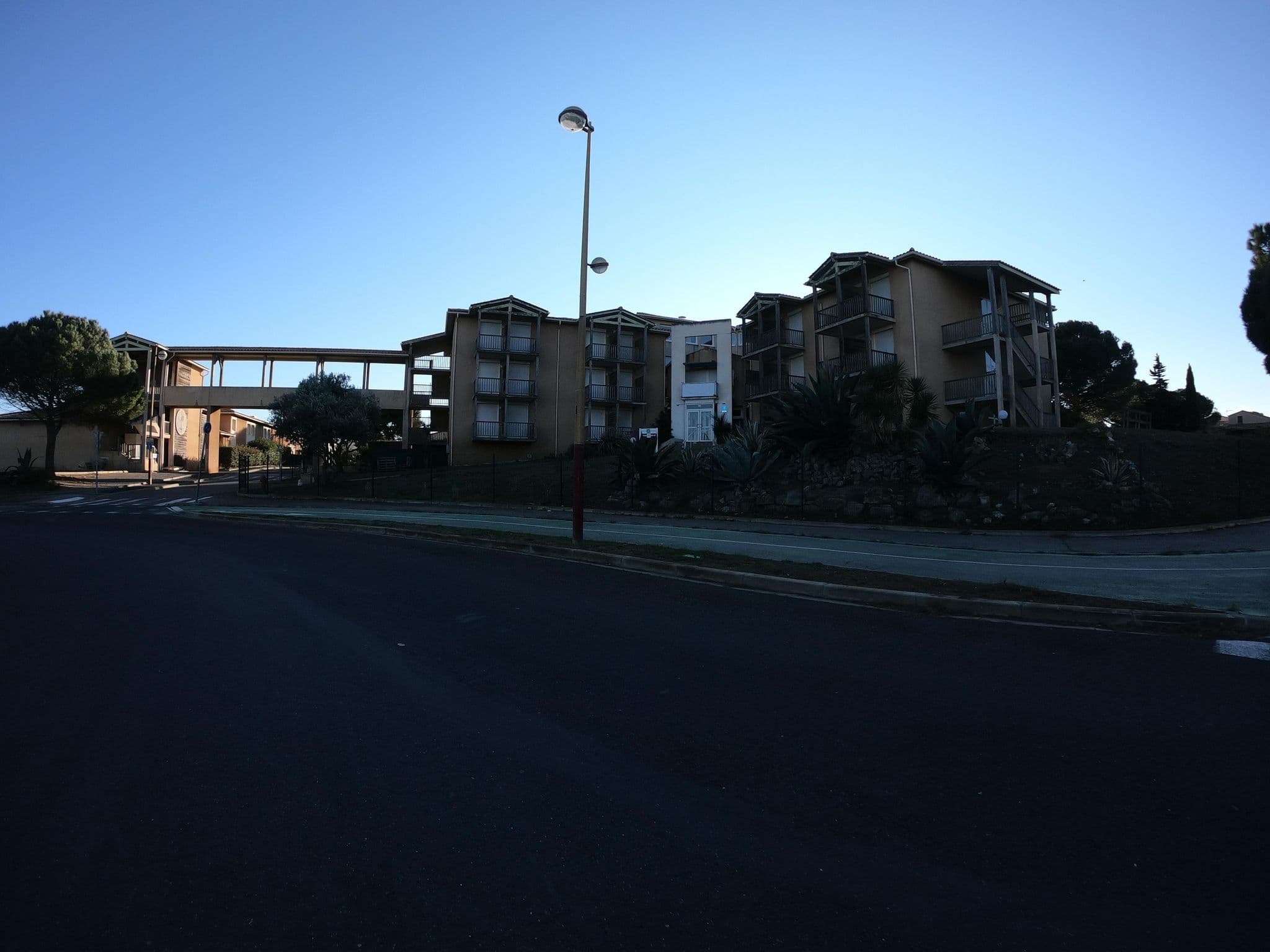 Street view near VVF Narbonne Plage Saint Pierre la Mer, Fleury — © joostjakob (CC BY-SA · Mapillary)