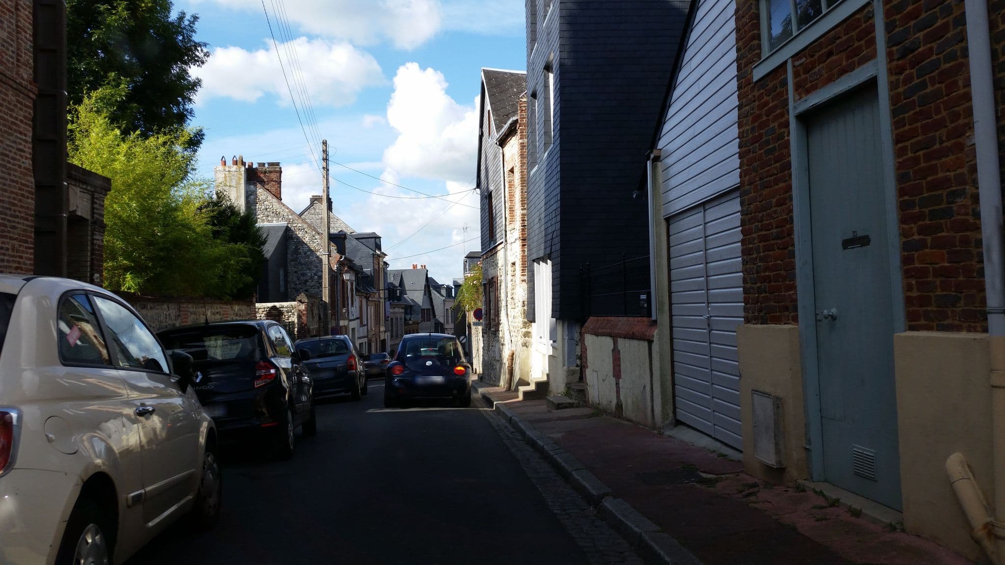 Street view near Le Clos Bourdet, Honfleur — © it_s_so_funny (CC BY-SA · Mapillary)
