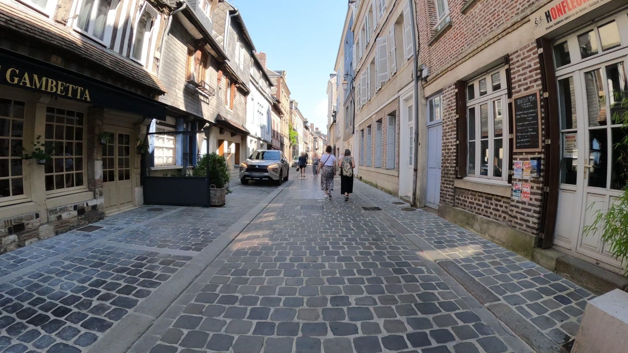 Street view near La Maison d'Eugene, Honfleur — © Nzau (CC BY-SA · Mapillary)