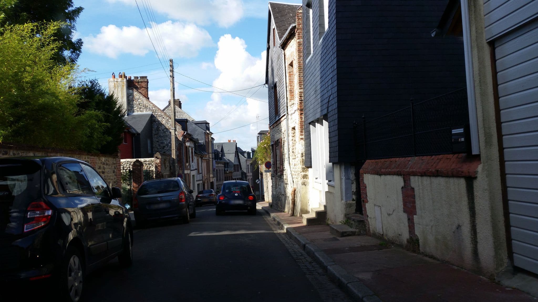 Street view near Le charme à la Française, Honfleur — © it_s_so_funny (CC BY-SA · Mapillary)