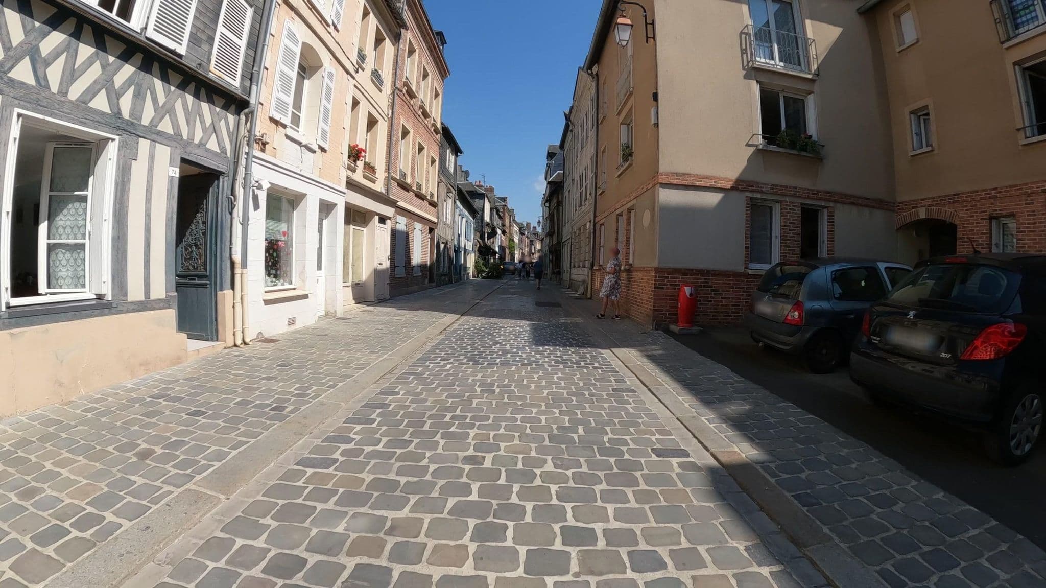 Street view near Réglisse et Pain d'Epices, Honfleur — © Nzau (CC BY-SA · Mapillary)