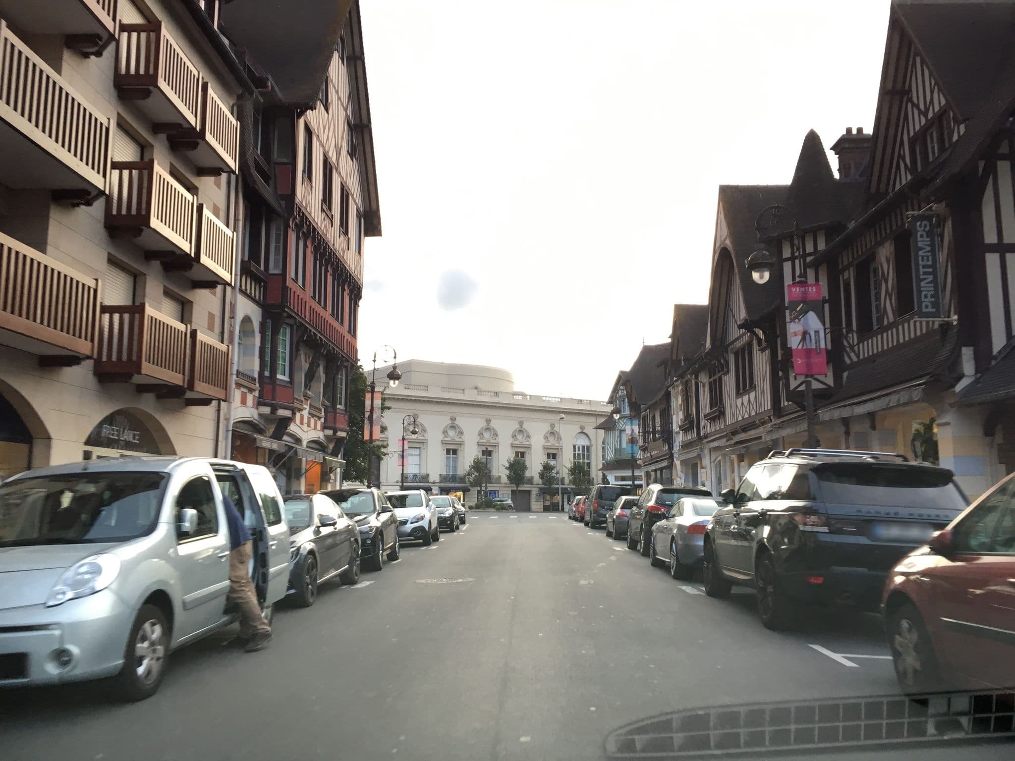 Street view near Suite Appart'Hôtel la Loggia By M Spa, Deauville — © cquest (CC BY-SA · Mapillary)