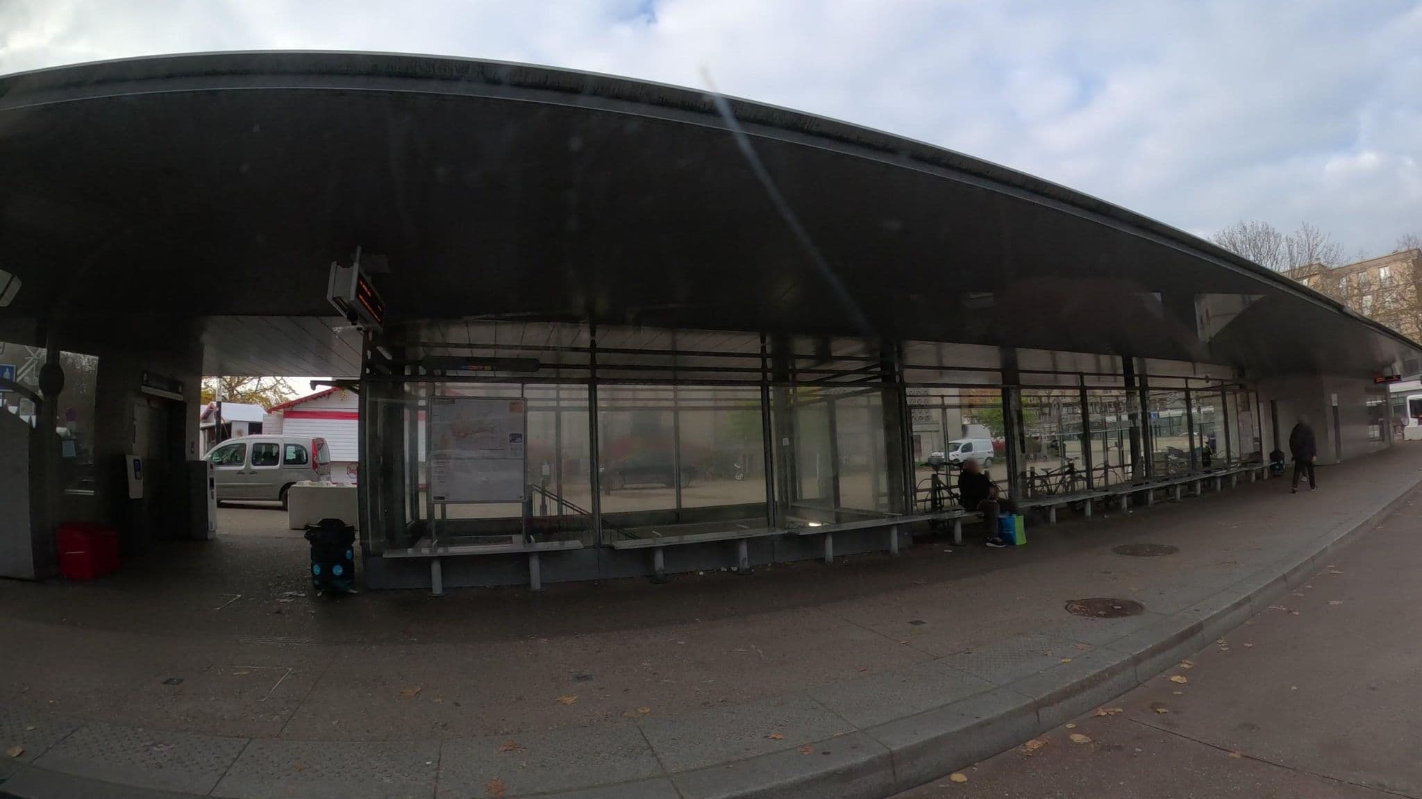 Street view near Disc'King, Le Havre — © filipc (CC BY-SA · Mapillary)