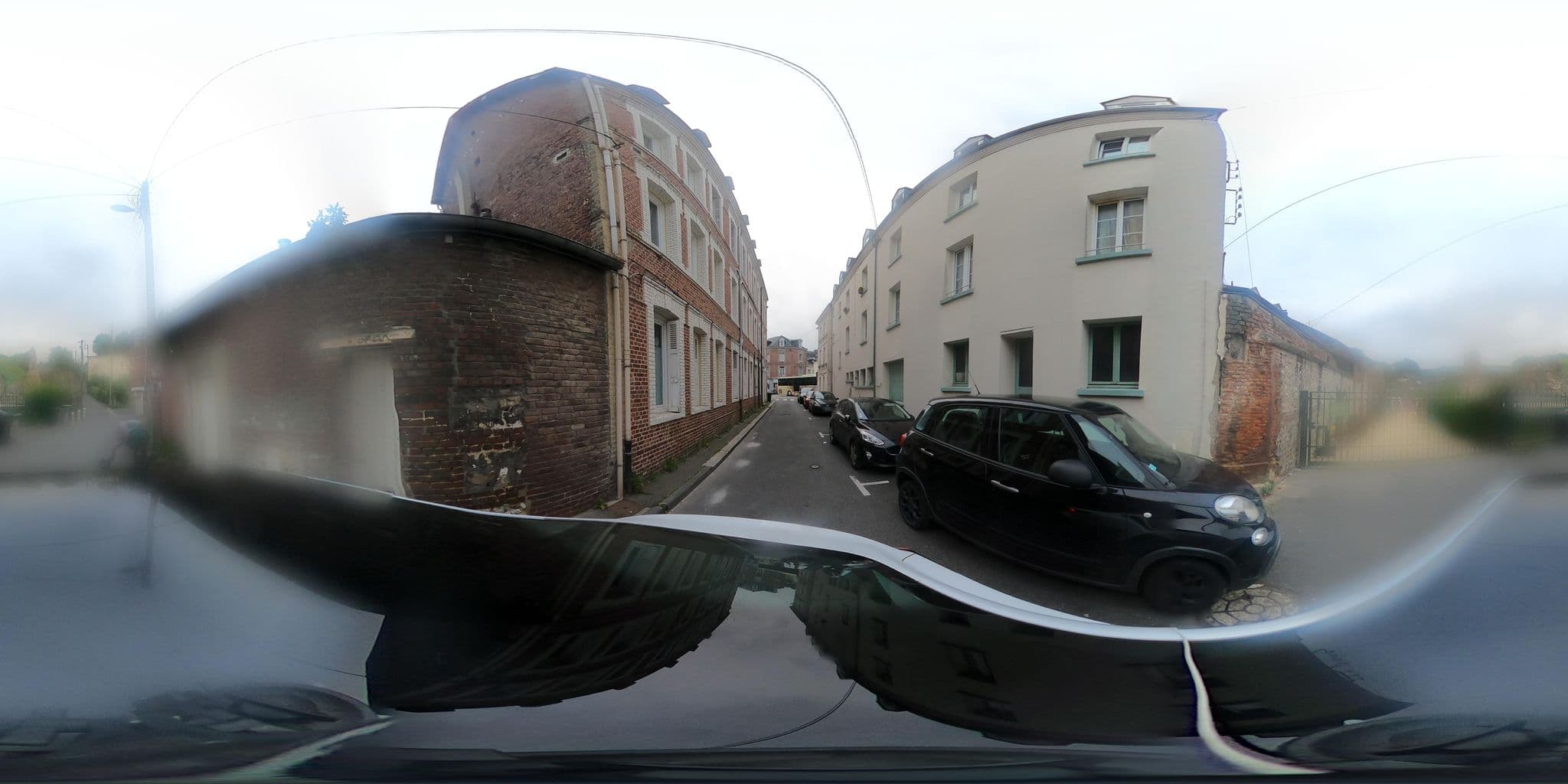 Street view near Hôtel Meublé du Cirque Romain, Lillebonne — © sogefi (CC BY-SA · Mapillary)