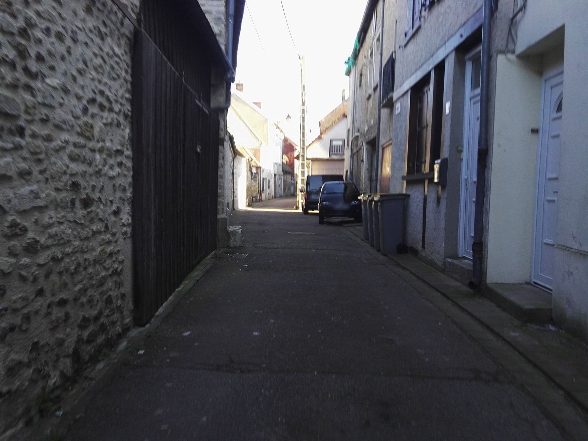 Street view near Hôtel-Restaurant Bel Ami, Pacy-sur-Eure — © boubou (CC BY-SA · Mapillary)