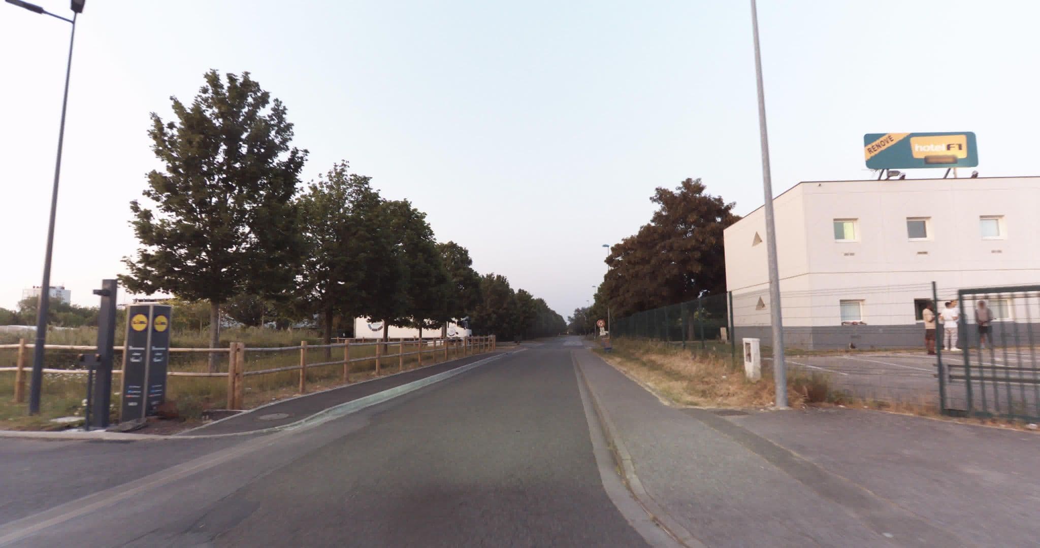 Street view near hotelF1 Évreux Sud, Évreux — © sogefi (CC BY-SA · Mapillary)