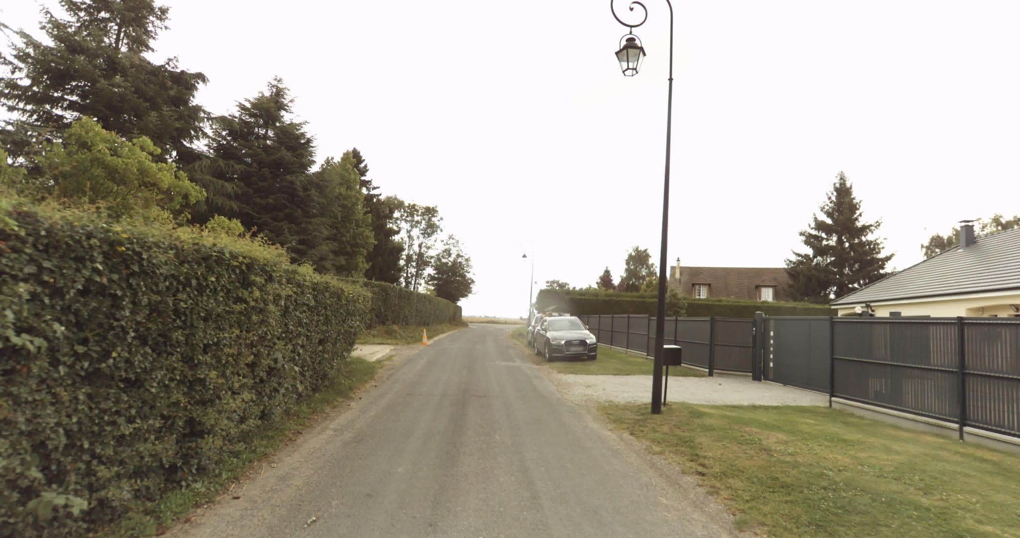 Street view near La Maison des Douces Eure, Guichainville — © sogefi (CC BY-SA · Mapillary)