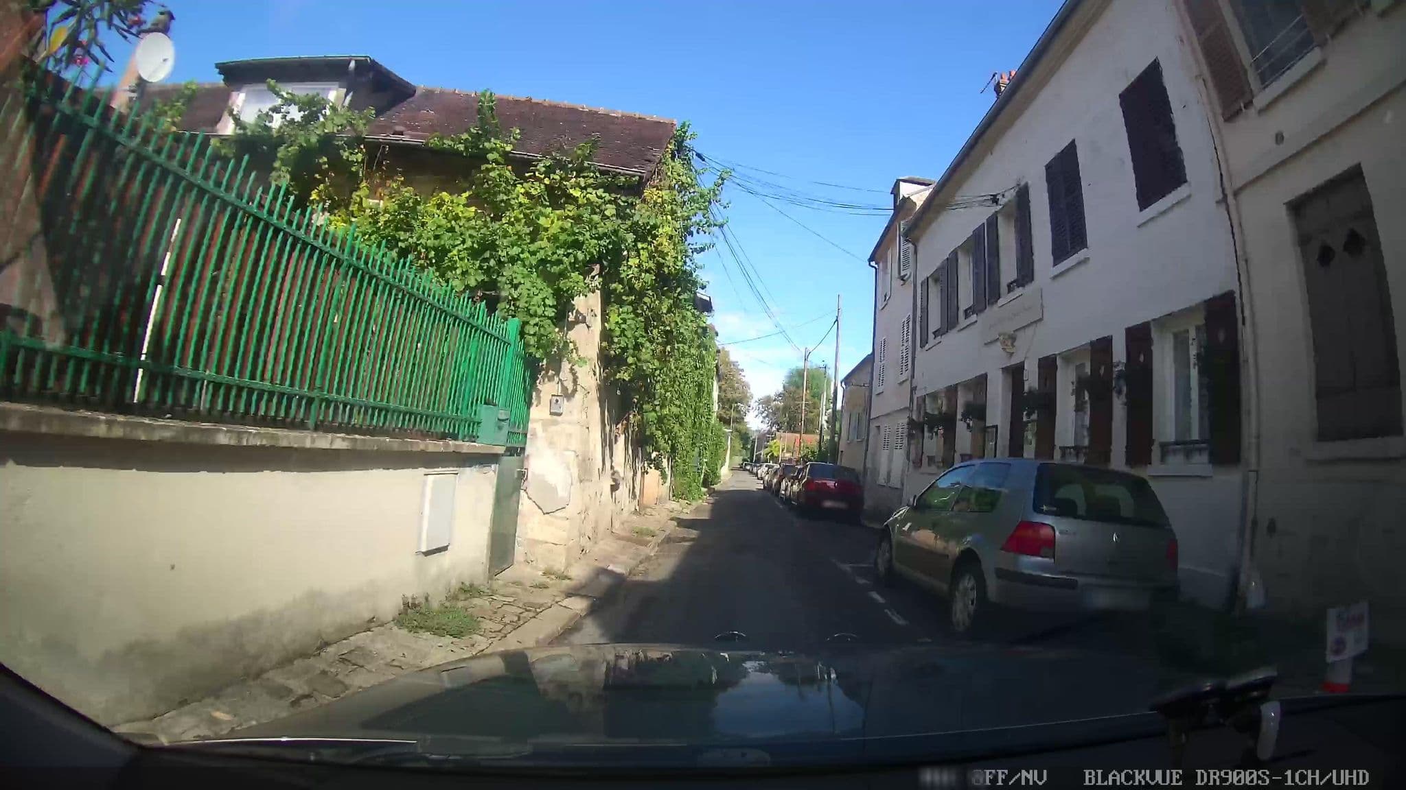 Street view near Gite Ancien Relais de Saint-Jacques, Gasny — © grobin (CC BY-SA · Mapillary)