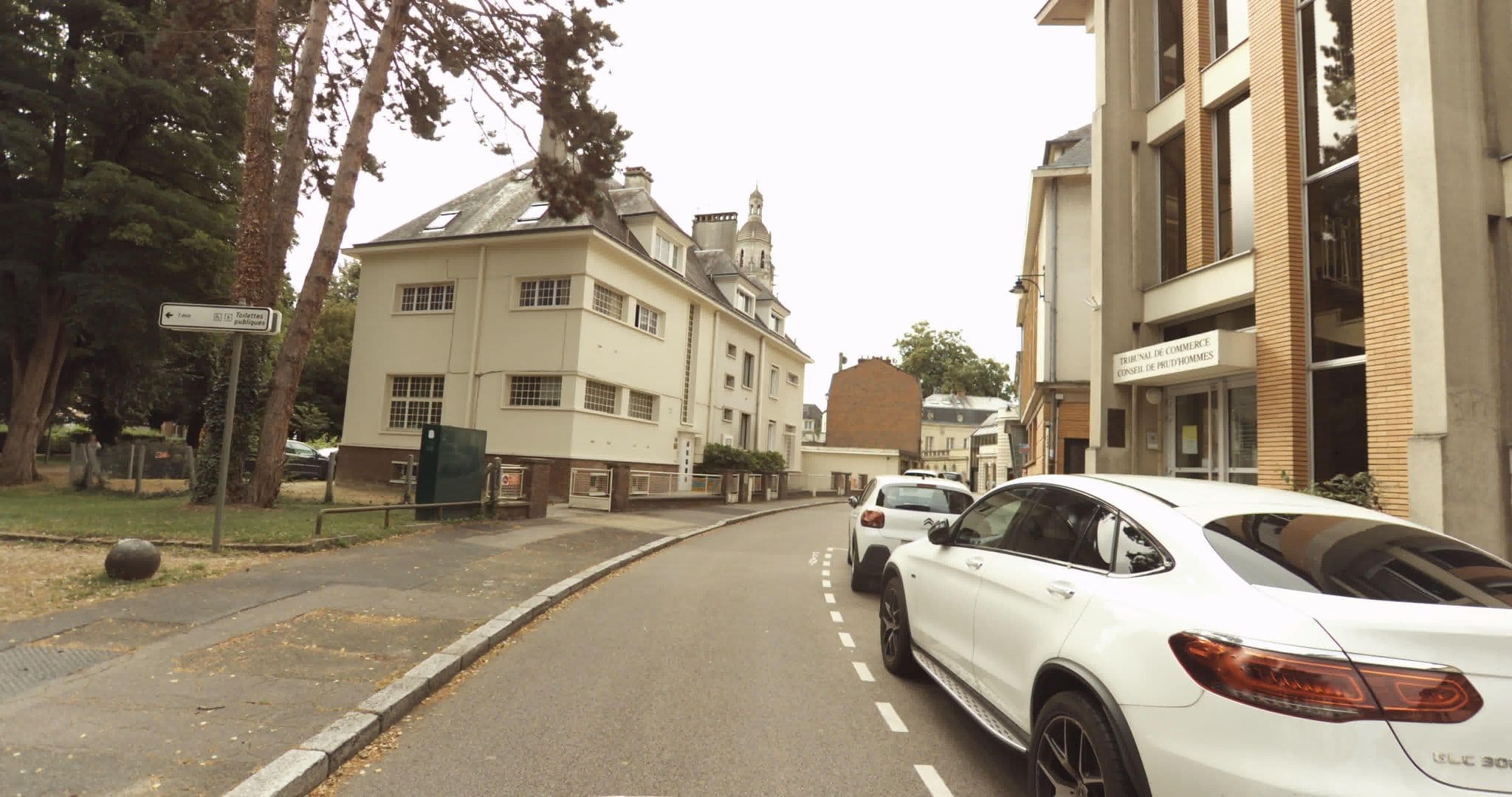 Street view near Gites de France Normandie, Évreux — © sogefi (CC BY-SA · Mapillary)