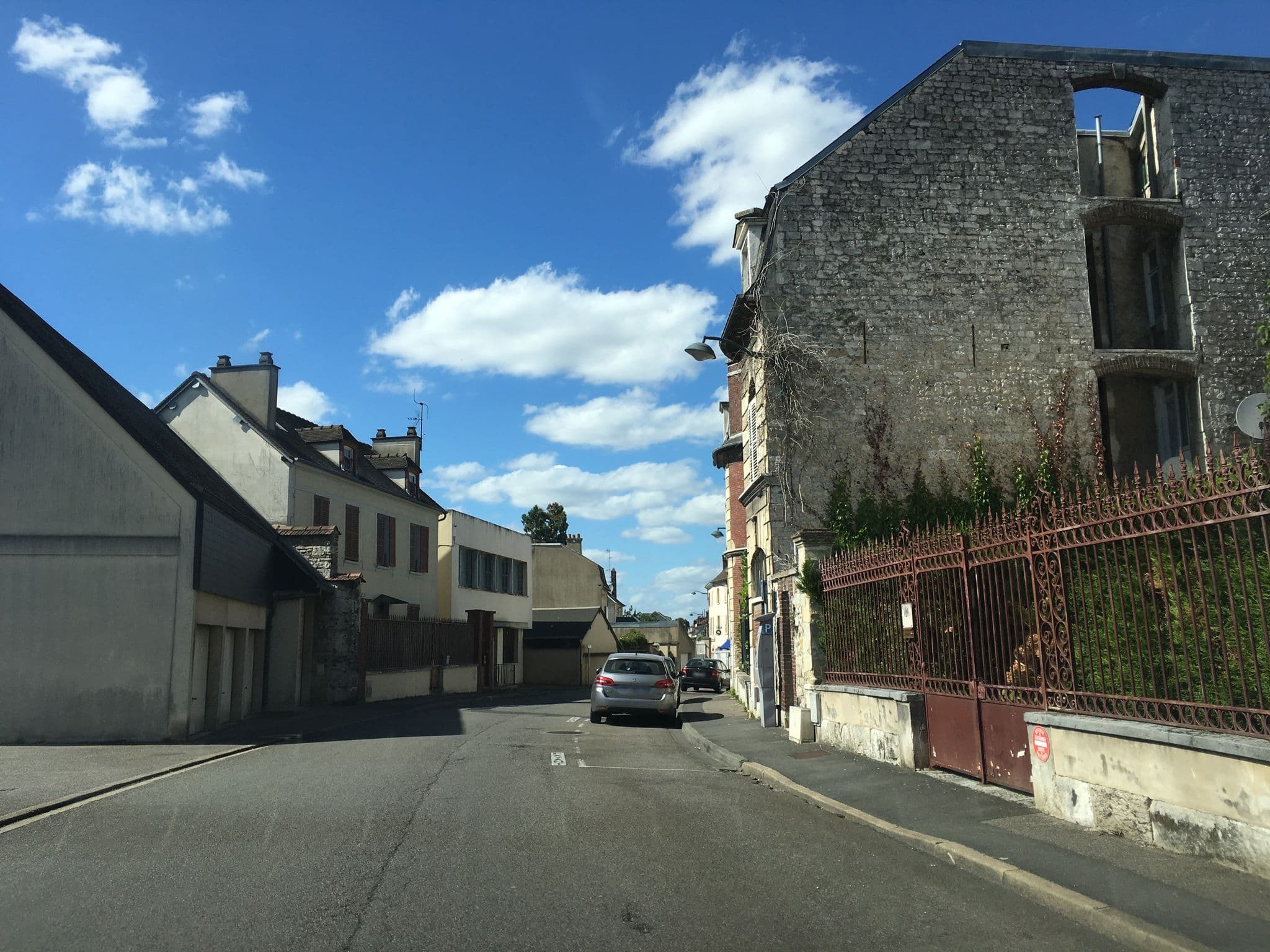 Street view near La Mad Experience des Saisoniales, Vernon — © unmap (CC BY-SA · Mapillary)