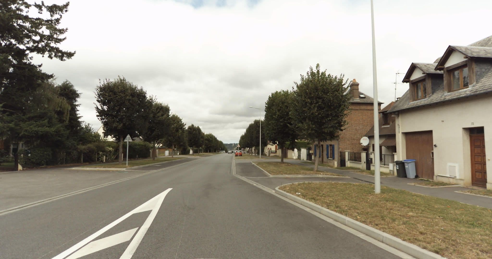 Street view near Evrostel, Évreux — © sogefi (CC BY-SA · Mapillary)