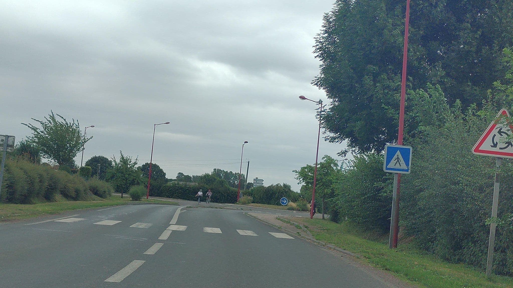 Street view near La maison de campagne, Montmain — © didier2020 (CC BY-SA · Mapillary)