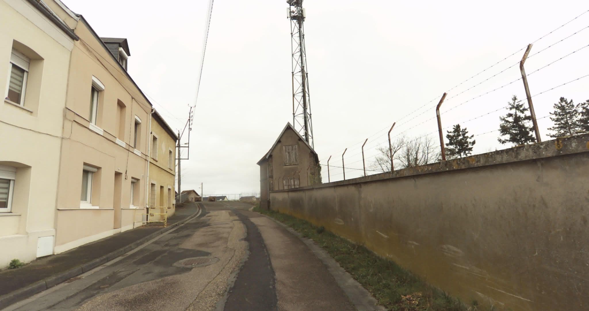 Street view near Hôtel Gril Campanile, Saint-Étienne-du-Rouvray — © sogefi (CC BY-SA · Mapillary)