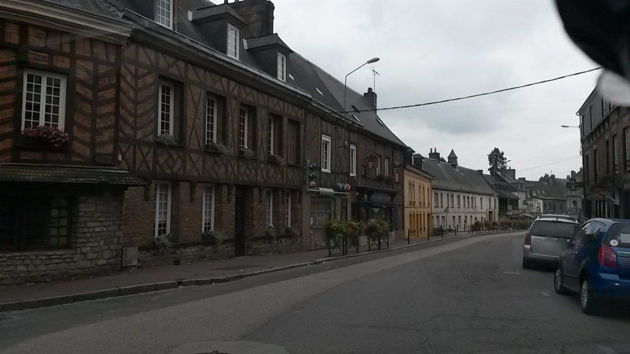 Street view near Gite Normandie, Forges-les-Eaux — © uwekoch (CC BY-SA · Mapillary)