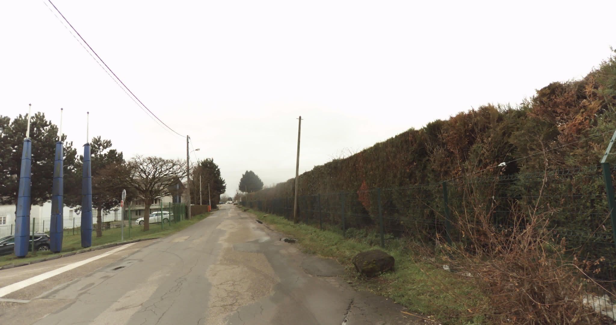 Street view near Première Classe Rouen Sud - Oissel Rond Point Aux Vaches, Saint-Étienne-du-Rouvray — © sogefi (CC BY-SA · Mapillary)