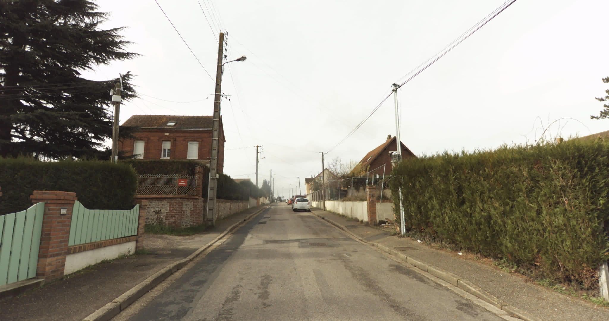 Street view near Hôtel Restaurant Campanile Rouen Zénith, Saint-Étienne-du-Rouvray — © sogefi (CC BY-SA · Mapillary)