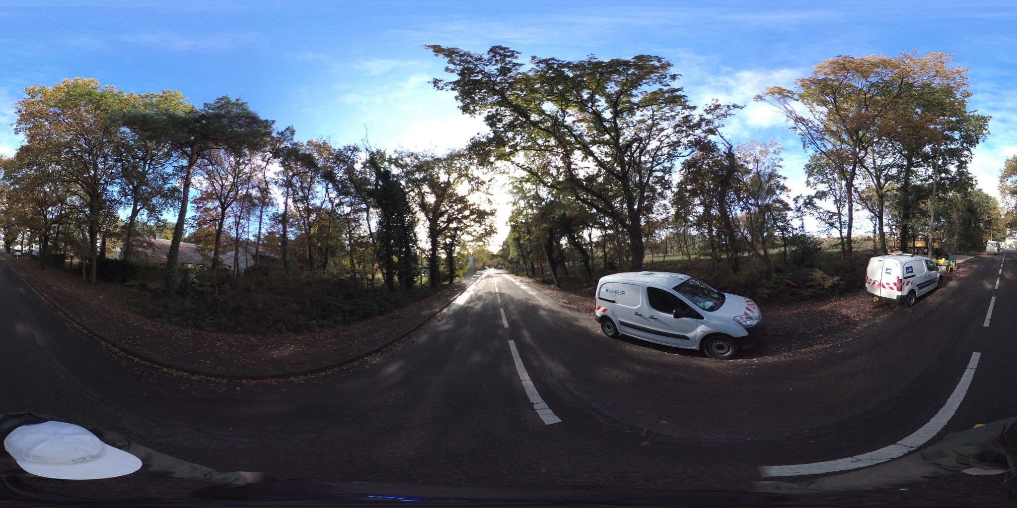 Street view near Campanile Rouen Sud - Zénith - Parc Expo, Le Grand-Quevilly — © geovelo (CC BY-SA · Mapillary)