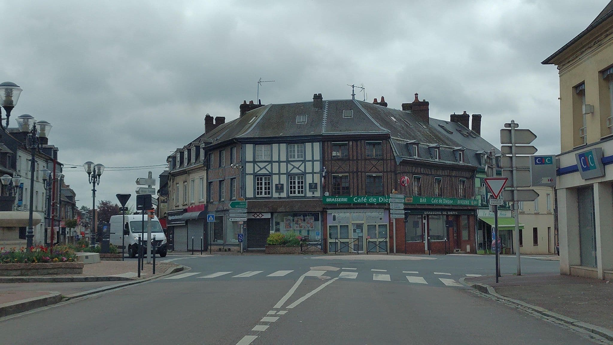 Street view near La Folie du Bois des Fontaines, Forges-les-Eaux — © didier2020 (CC BY-SA · Mapillary)