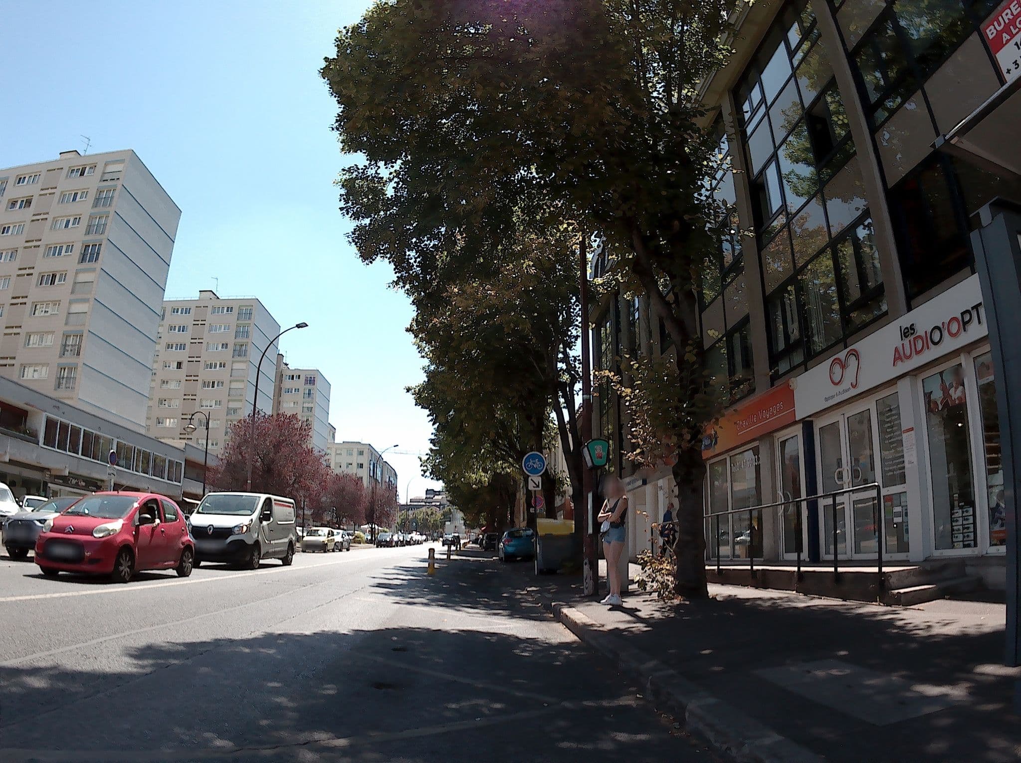 Street view near Selectour - Chaville Voyages, Ville-d'Avray — © patman (CC BY-SA · Mapillary)