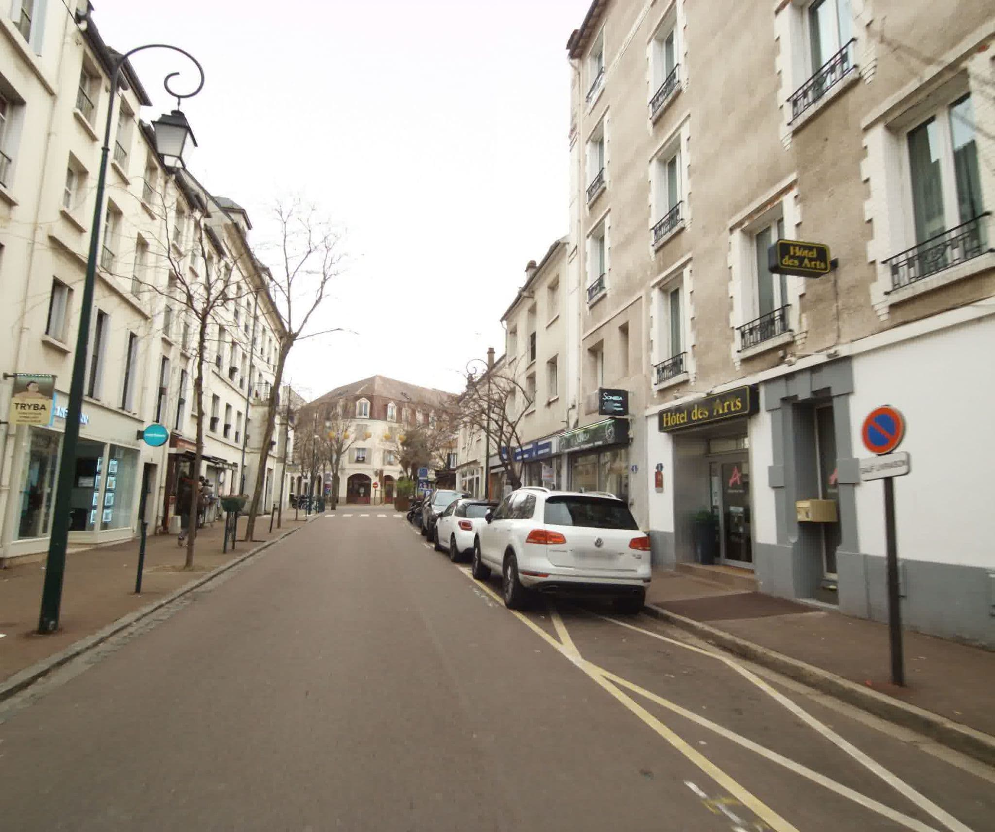 Street view near Hotel Des Arts Rueil-Malmaison, Rueil-Malmaison — © sogefi (CC BY-SA · Mapillary)