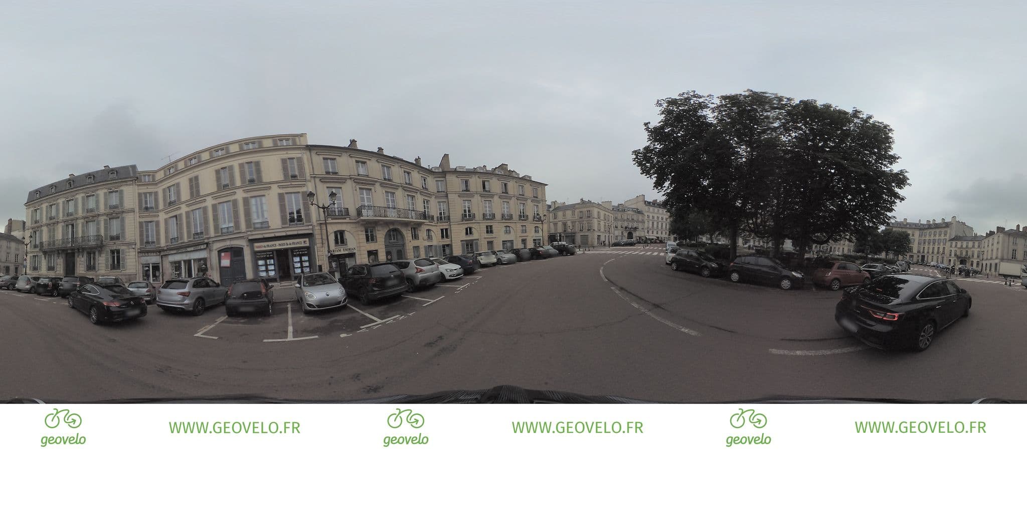 Street view near L'Appartement - Versailles, Versailles — © simon_geovelo (CC BY-SA · Mapillary)