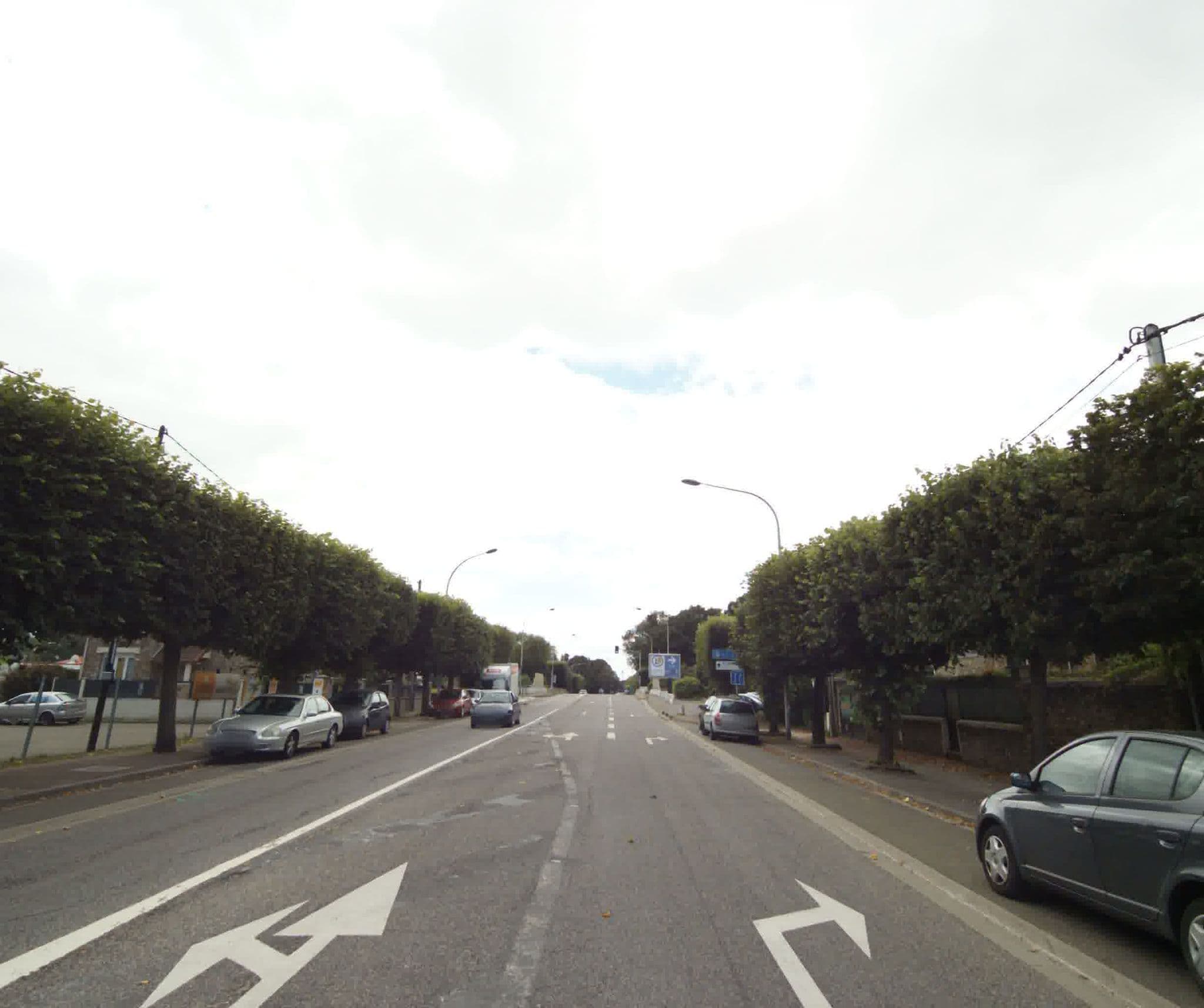 Street view near Hôtel Première Classe Versailles Saint Cyr L'Ecole, Saint-Cyr-l'École — © sogefi (CC BY-SA · Mapillary)