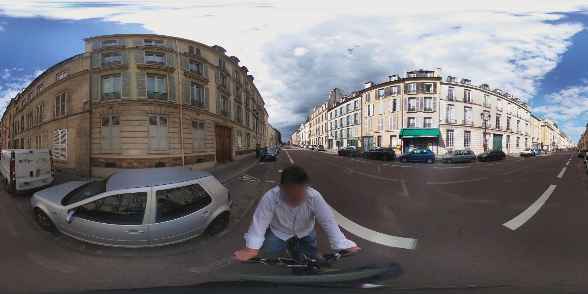 Street view near Une Nuit à Versailles, Versailles — © geovelo (CC BY-SA · Mapillary)