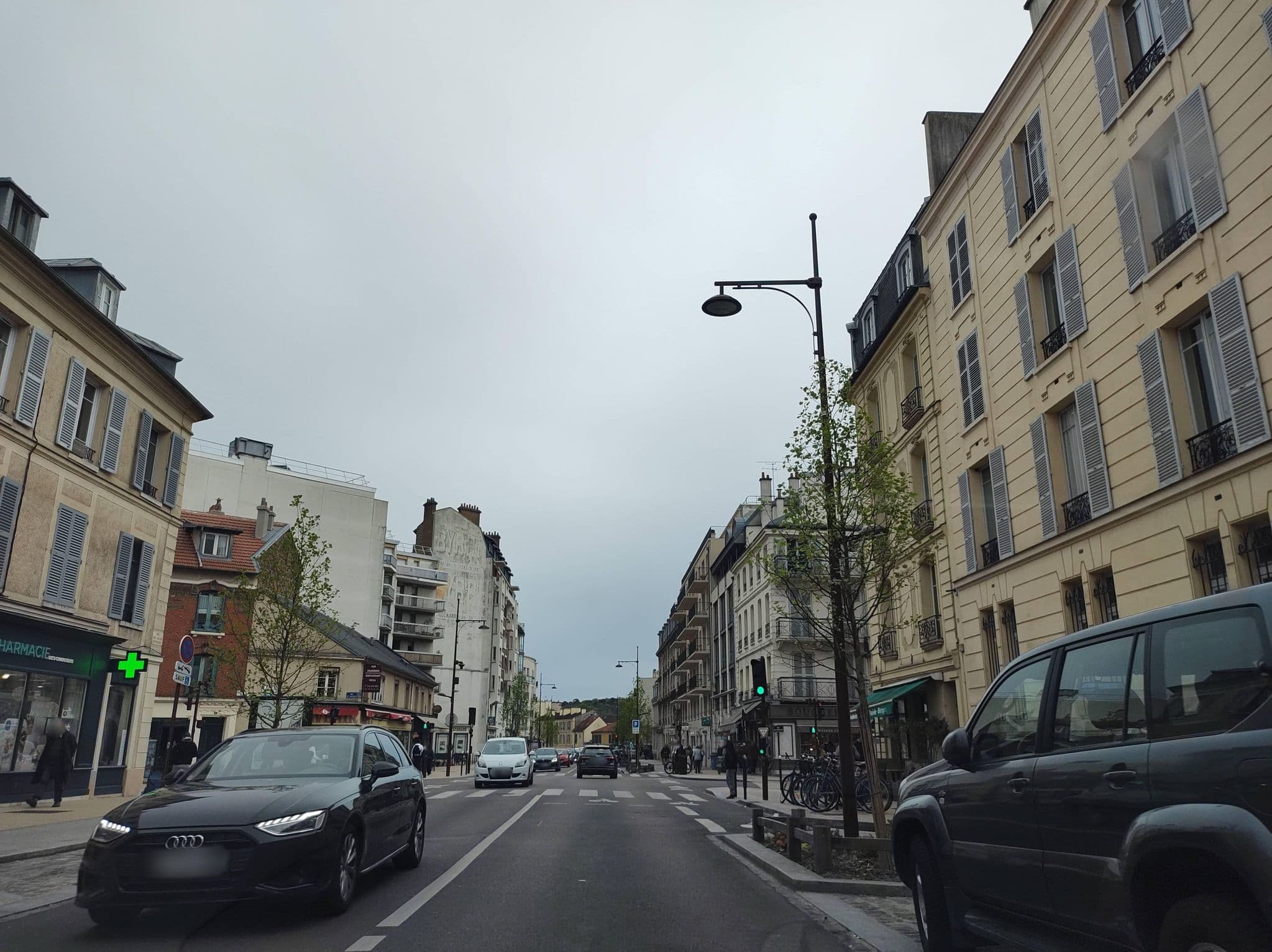 Street view near Le Logis Versaillais, Versailles — © thetornado76 (CC BY-SA · Mapillary)