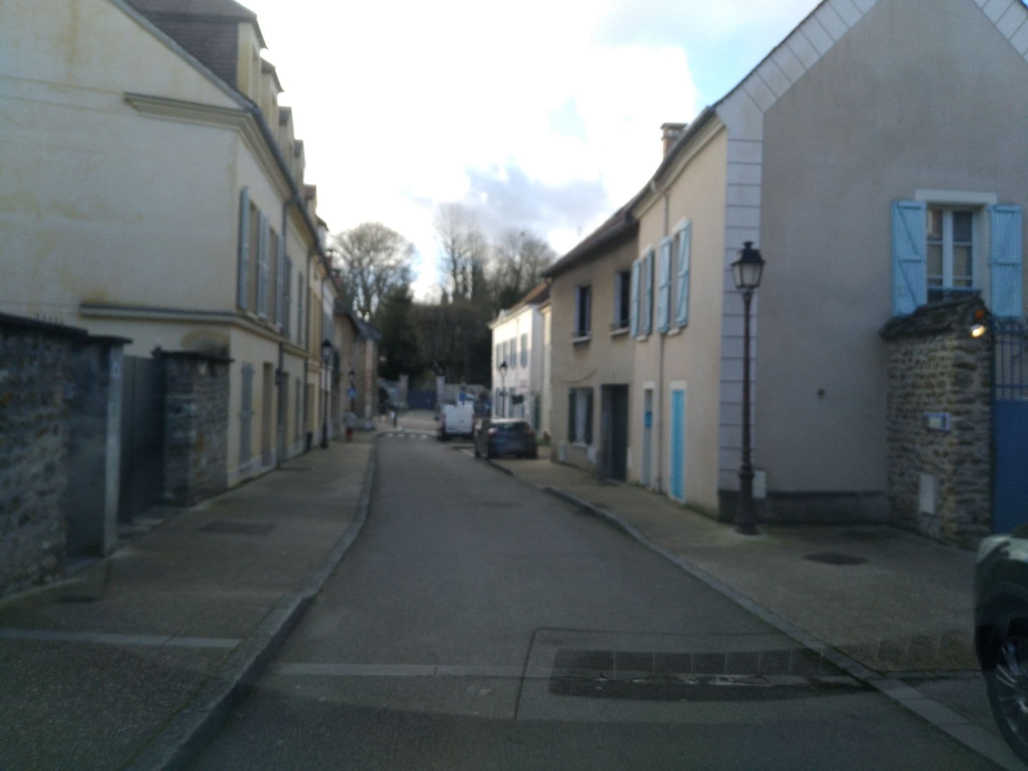 Street view near Isabelle Kude, Fourqueux — © tartine78 (CC BY-SA · Mapillary)