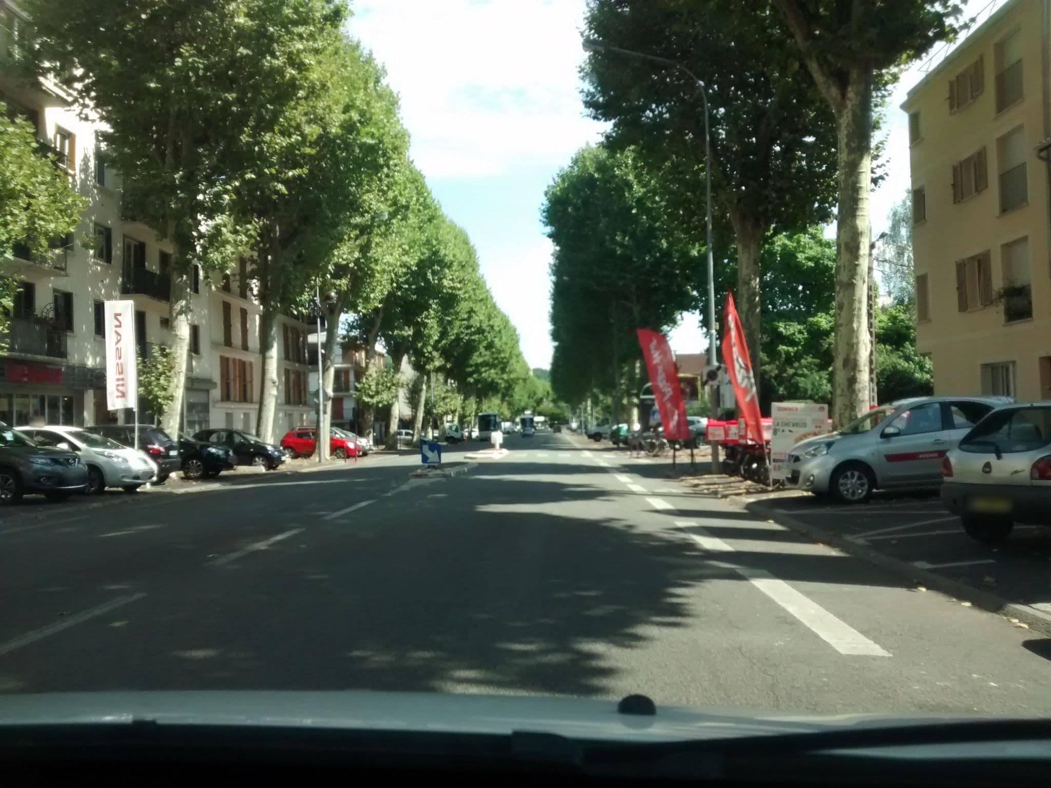 Street view near ibis Budget Velizy, Viroflay — © mgageo (CC BY-SA · Mapillary)